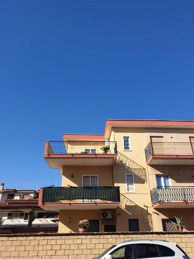 Apartamento Attico Con Terrazzo Relax Ladispoli Exterior foto